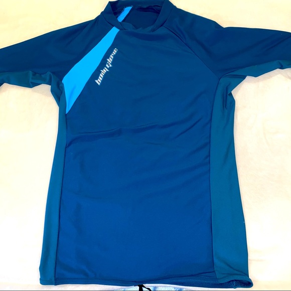 nwot rashguard - Picture 1 of 7
